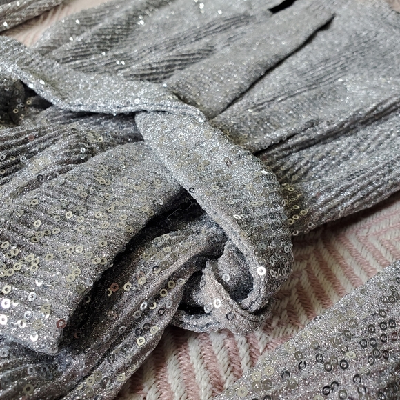 Dynamite - V Neck Sequin Wrap Dress - Picture 7 of 11